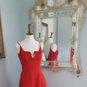 Red Formal Prom Dress Size 7 by heartbeat